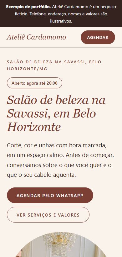 Exemplo de site de salão de beleza aberto no celular